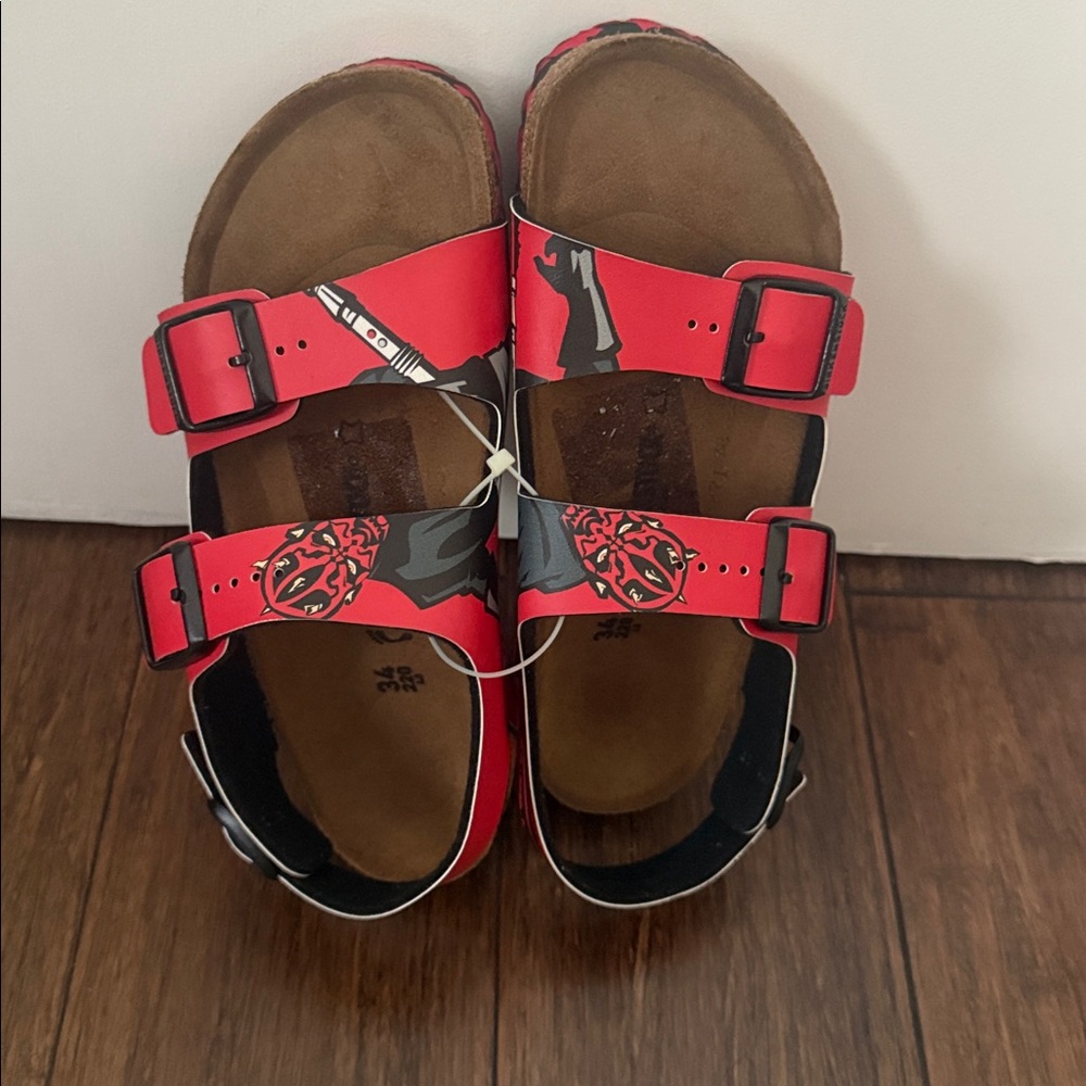 BIRKENSTOCK Star Wars Youth Size 34 Red Black Arizona Slides Sandals